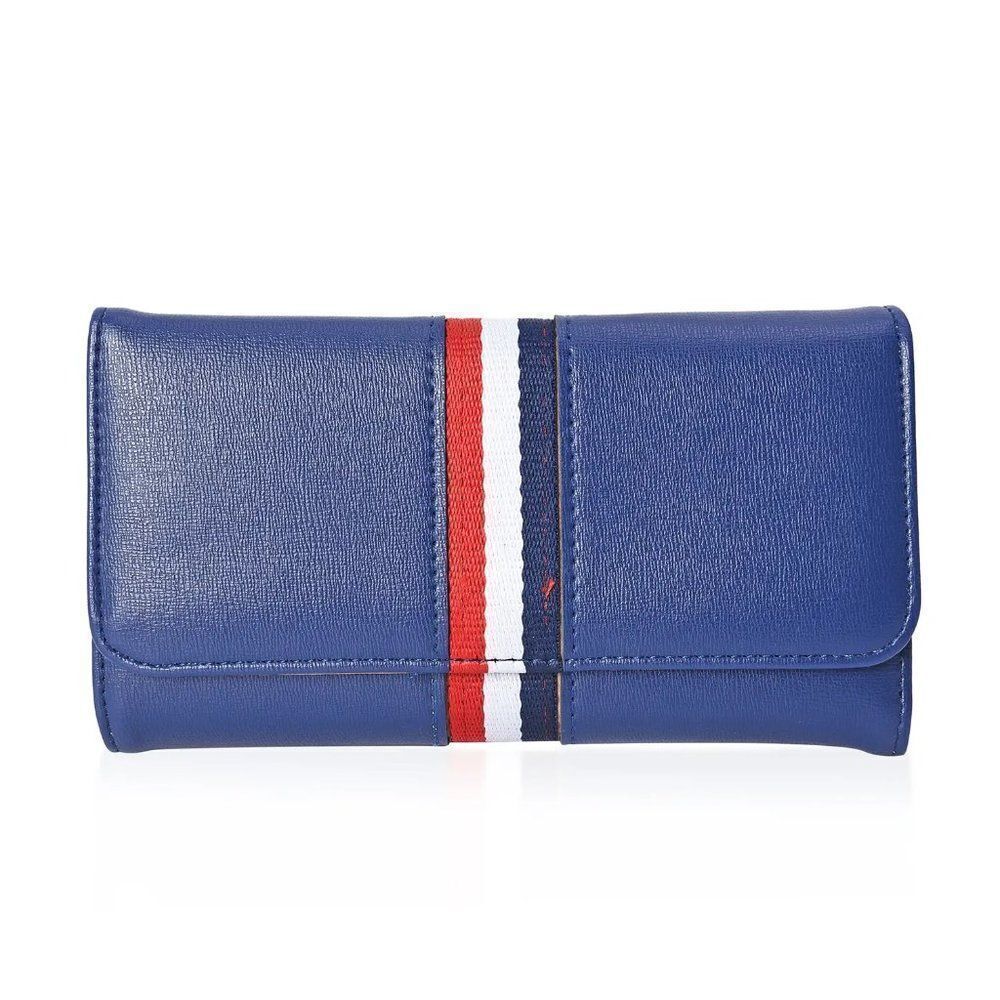 Trifold Wallet with Magnetic Snap Closure